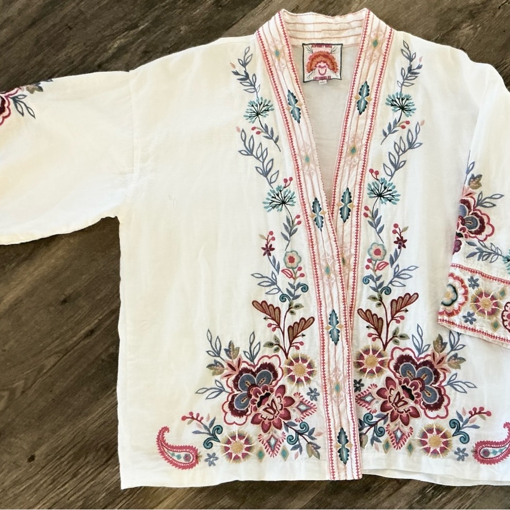 Johnny Was White Floral Embroidered Kimono